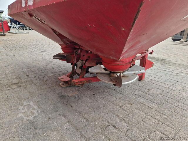 Kunstdüngerstreuer Lely