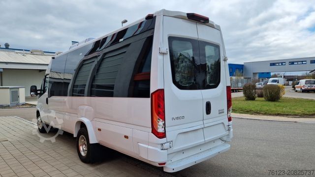 Minibus IVECO Daily C 65 Sprinter 519 MAN TGE Crafter