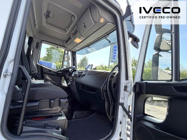 LKW mit Getränkeaufbau IVECO 120EL25P CNG, Getränkeaufbau mit Schiebeplane, 2t