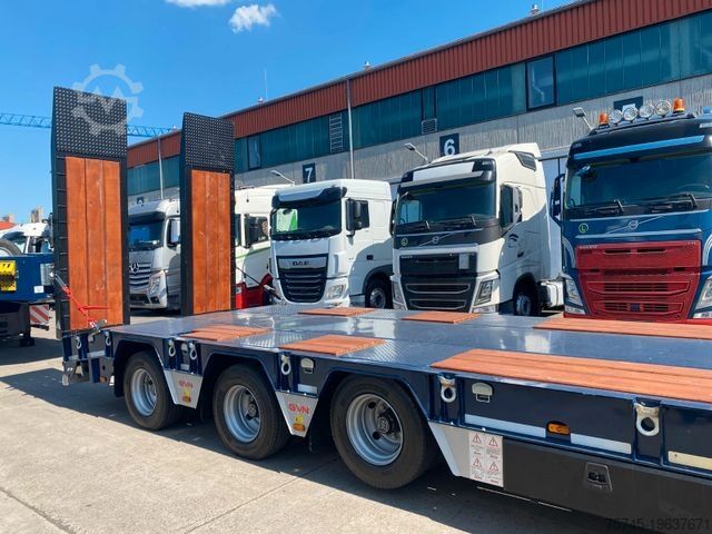 Low loader semitrailer GVN 3GVN29 * ÜBERBREITE TAFEL*KOC*LIFT*P