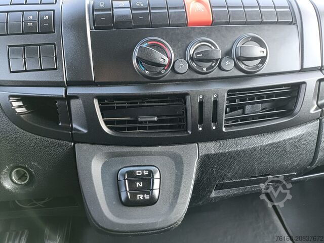 Kastenwagen mit Ladebordwand Iveco EUROCARGO 75E19