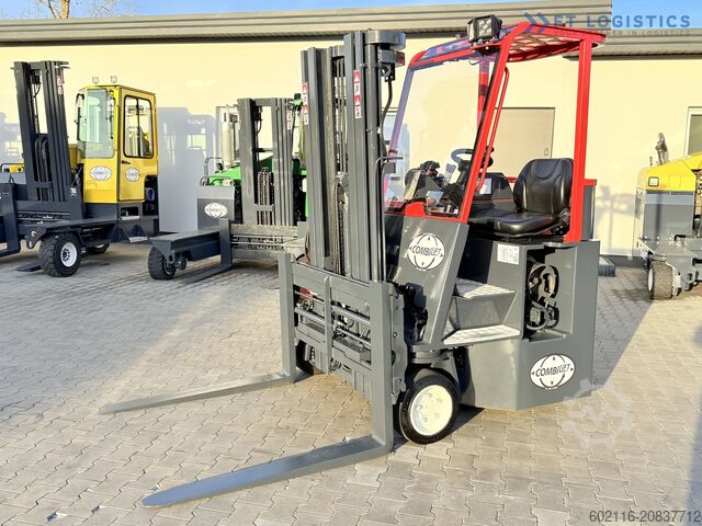 Vierwegestapler Combilift C3000CB GAS TRIPLEX 4900 FREE-LIFT
