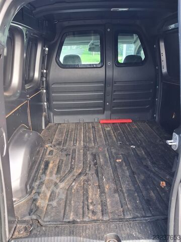 Mercedes Citan, Baujahr 2023, 120 PS, Automatik, vollausgestattet Mercedes-Benz Citan 120pk automaat vol