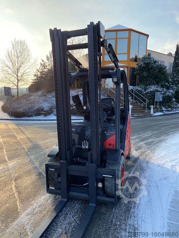 Treibgasstapler Linde H 30 T - 393