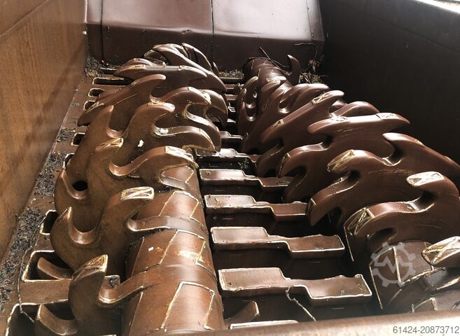 Primary shredder M&J/Metso 6000S