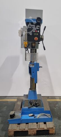 Pillar drill ZMM Mashstroy  Bulgarien PMC 40 Säulenbohrmaschine