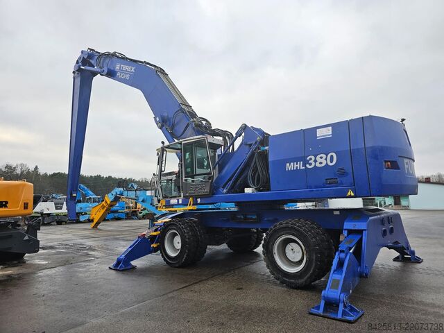 Material handler Fuchs MHL 380