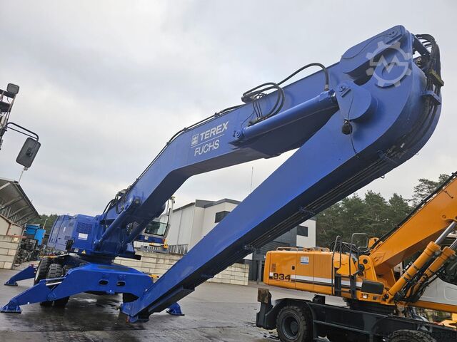 Material handler Fuchs MHL 380