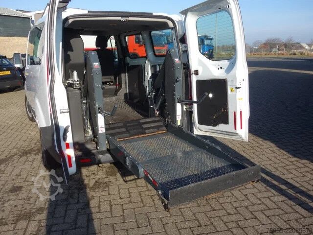 Wheelchair transportation Ford Transit Custom 2,2tdci