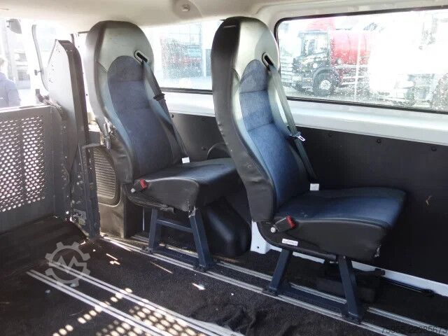 Wheelchair transportation Ford Transit Custom 2,2tdci