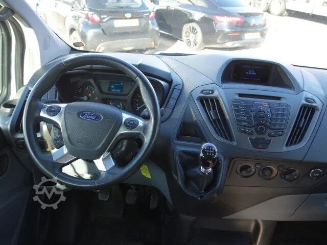 Wheelchair transportation Ford Transit Custom 2,2tdci