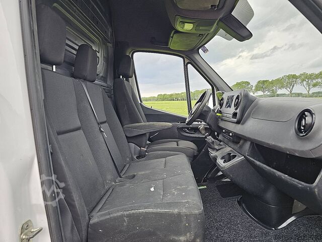 High-roof van MERCEDES-BENZ SPRINTER 314 L3H2 Mbux 3.5T-Trekh