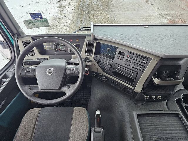 Fahrgestell mit Fahrerhaus VOLVO FM 13.420 6X2 STEER AXLE PTO
