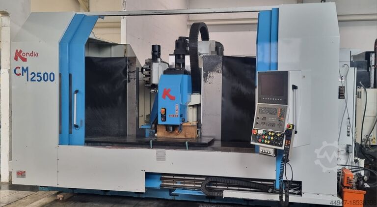 CNC Bearbeitungszentrum KONDIA CM 2500