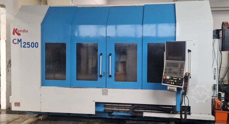CNC Bearbeitungszentrum KONDIA CM 2500