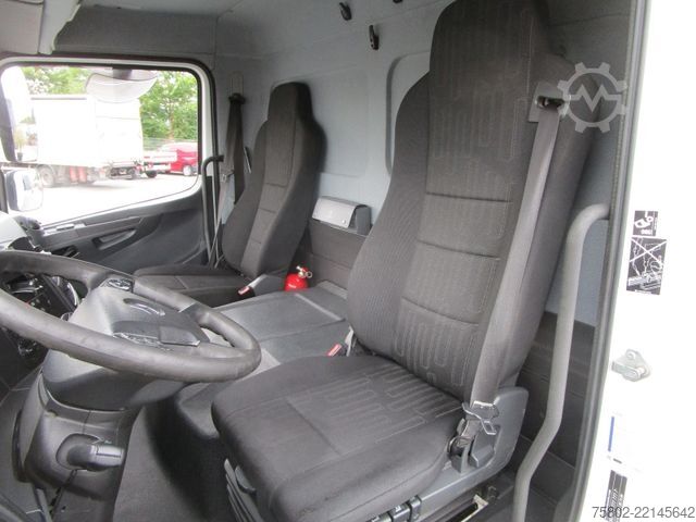 Transporter mit Koffer MERCEDES-BENZ Atego 821L MP4*LBW+6,35m+AHK Kugel+EURO.6+Luft*