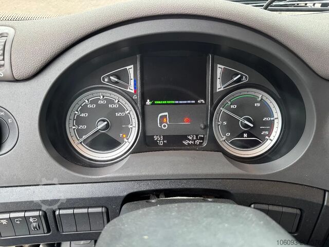 Standard-SZM DAF CF 410 Spacecab  425000 Kilm.