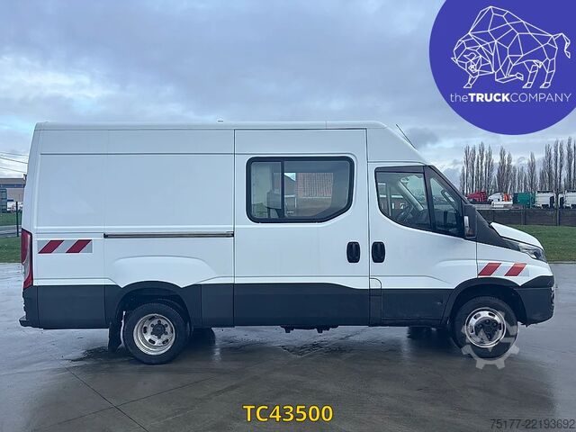 Kastenwagen Iveco Daily 35C15V12 Double cab 7 places