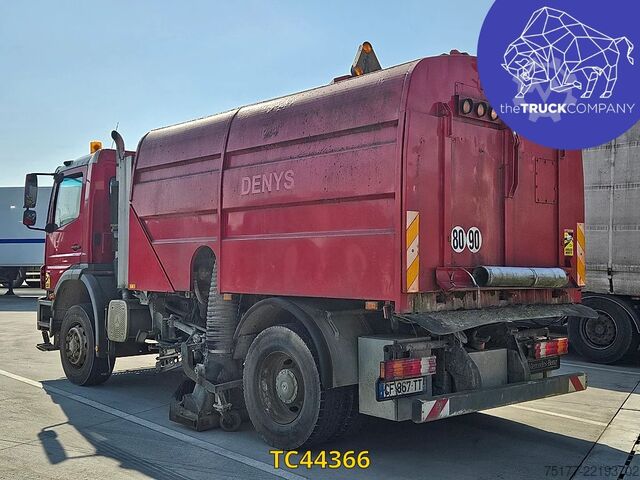 Road sweeper Mercedes-Benz Axor 1828