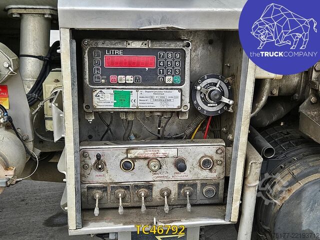 Tanker truck Renault Premium 320