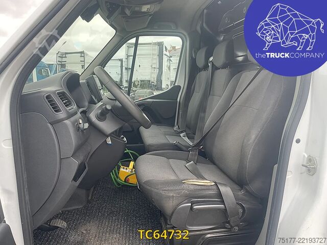 Lifting platform Renault Master 130.35 nacelle socage