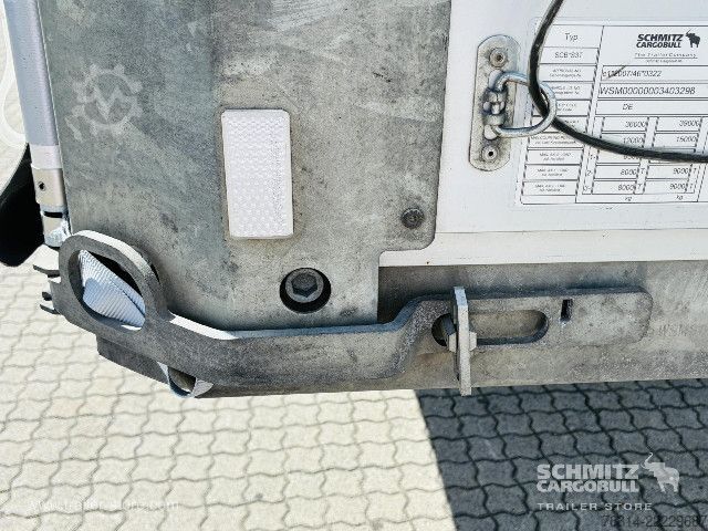 Auflieger mit Pritsche & Plane Schmitz Cargobull Curtainsider Standard Getränke