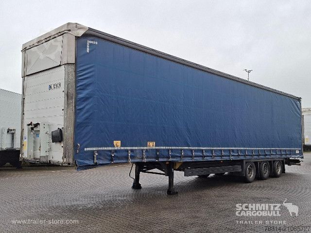 Auflieger mit Pritsche & Plane Schmitz Cargobull Curtainsider Mega Getränke