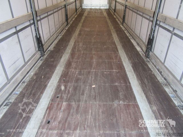 Auflieger mit Pritsche & Plane Schmitz Cargobull Curtainsider Coil Getränke