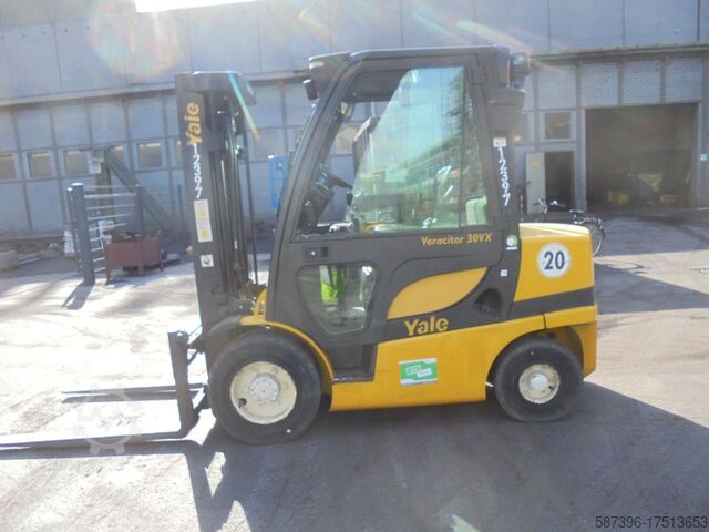 Diesel Forklift Yale GDP30VX