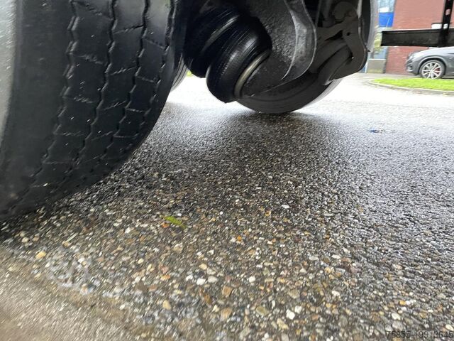 Semi-Tieflader SYSTEM TRAILER Tautliner Kooiaap / Steering / Liftaxle / NL Tr...