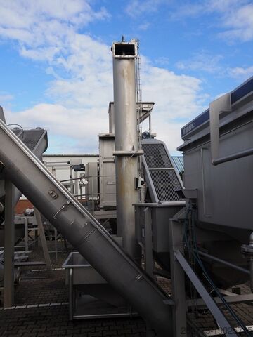 Elevating screw with bunker Kiremko elevating screw with bunker