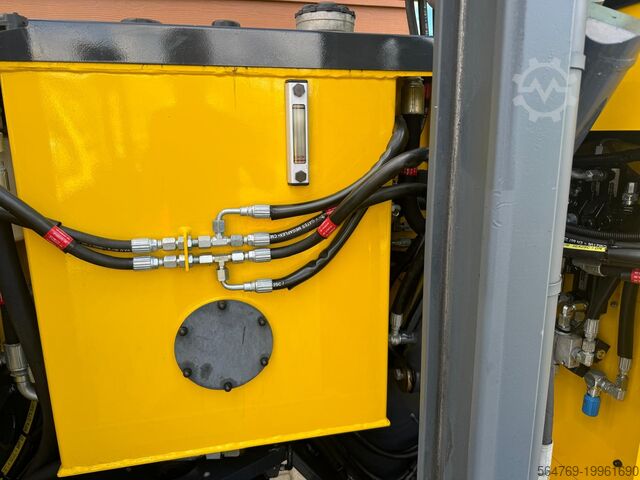 Four-way forklift Combilift C2500 EST /Only 1451 hours/ Battery 81%