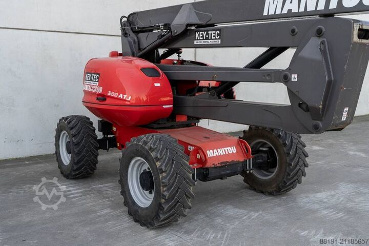 Gelenkteleskoparbeitsbühne Manitou 200 ATJ