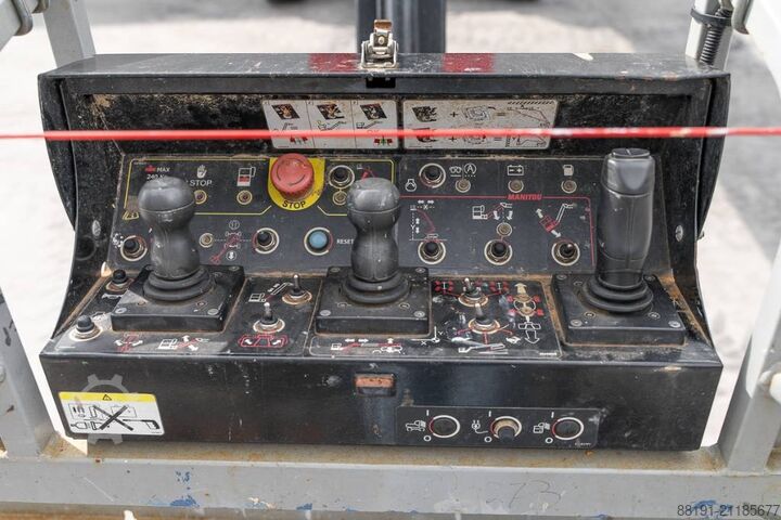 Gelenkteleskoparbeitsbühne Manitou 280 TJ