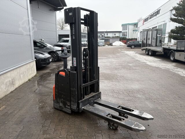 Hochhubwagen Toyota SWE 145 L / Akku 2023!