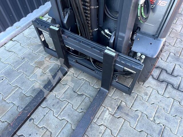 Forklift Linde E 16 - 02