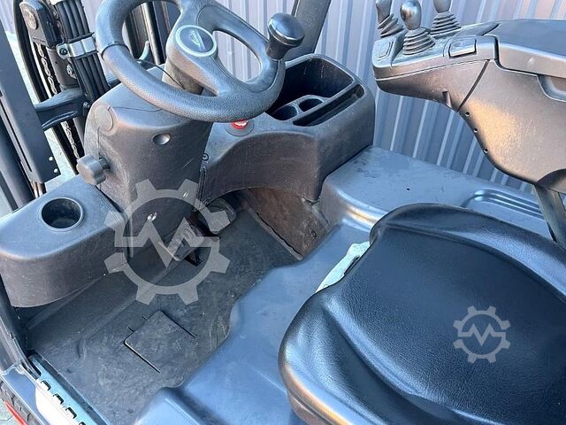 Forklift Linde E 16 - 02