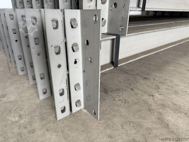 Hochregallager Palettenregaltraverse SSI Schäfer PR600 / INP: 80x42 mm lichte Weite: 1.800 mm