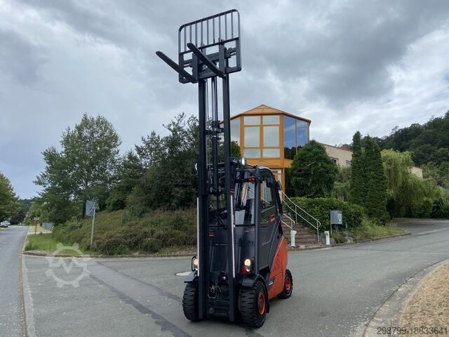 Treibgasstapler Linde H 25 T - Hochkabine