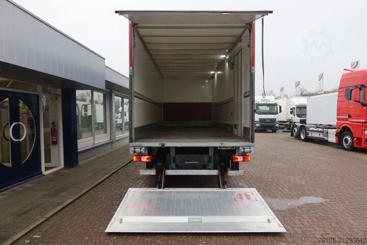 Box body Mercedes-Benz Atego 1218 Bakwagen + Laadklep DHollandia 1500kg