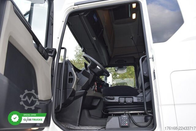Standard tractor unit MAN TGX 18.470 GX