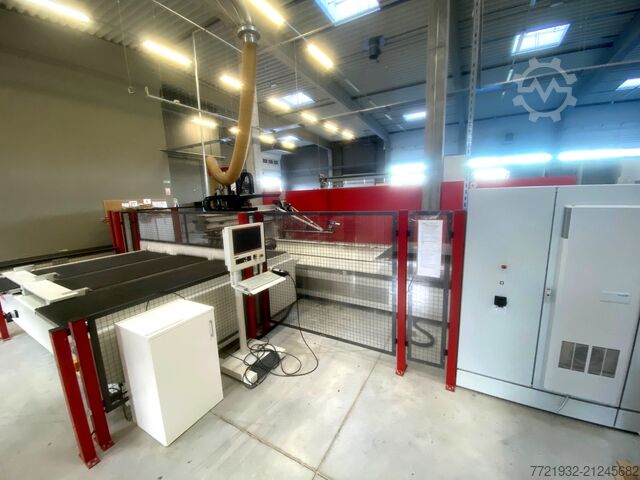 Bearbeitungszentrum IMA BIMA CUT 145/330