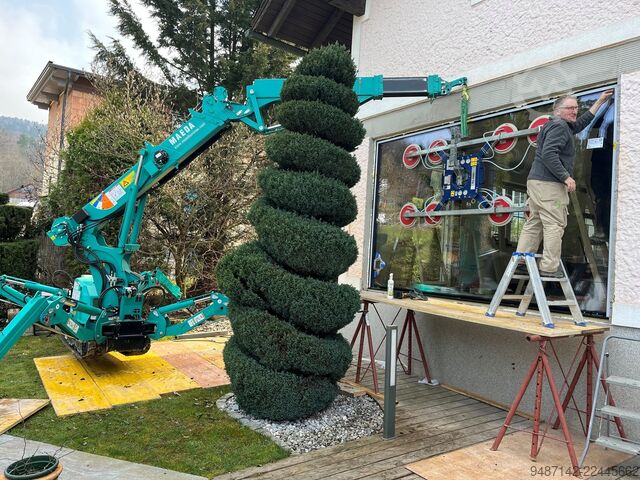 Mobile crane Maeda MK1033CW