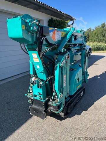 Mobile crane Maeda MK1033CW