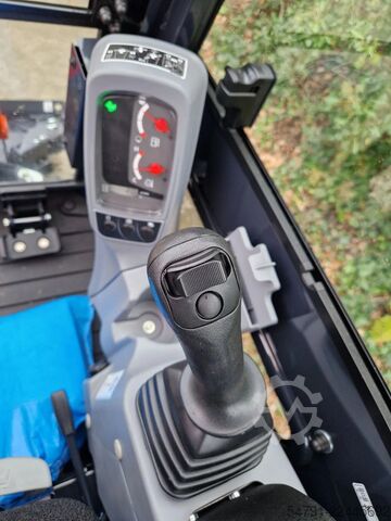 Mini excavator Kubota KX019-4 Hi-spec (NIEUW)