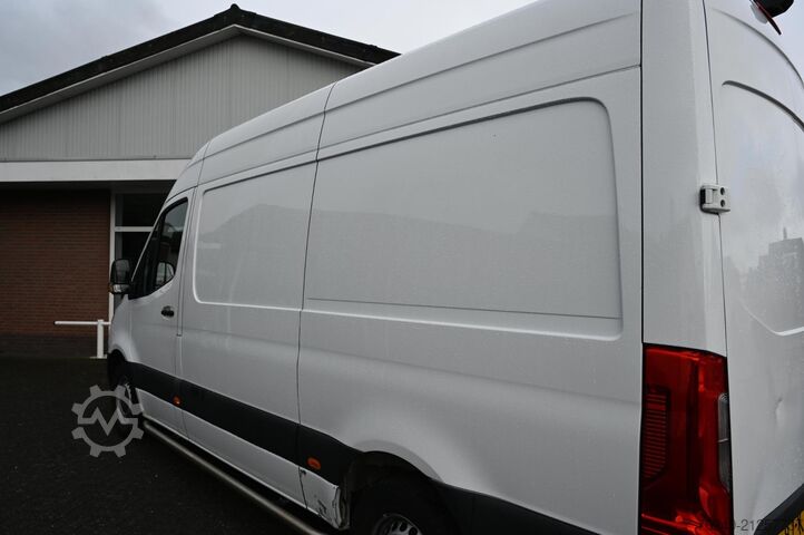 High-roof van Mercedes-Benz Sprinter 311 1.9 CDI L2H2 RWD AIRCO CAMERA Werk...