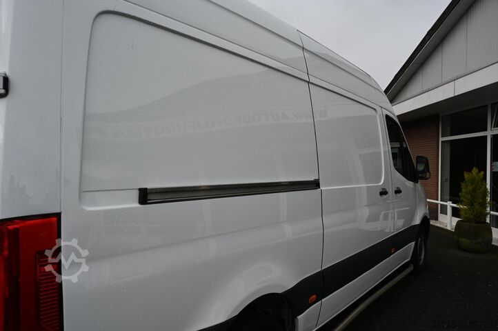 High-roof van Mercedes-Benz Sprinter 311 1.9 CDI L2H2 RWD AIRCO CAMERA Werk...