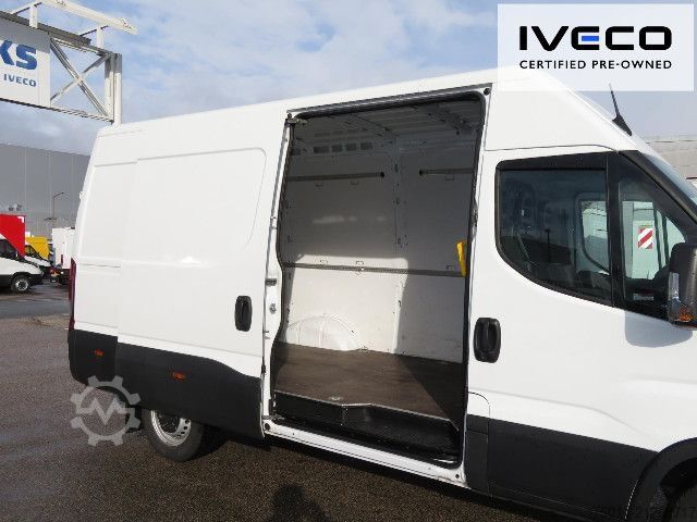 High top van IVECO Daily 35S16V Klima, PDC, Radstand 3520mm