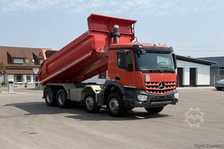 Tipper truck Mercedes-Benz Arocs 3243 8x4 Schwarzmüller / Swiss-Vehicle