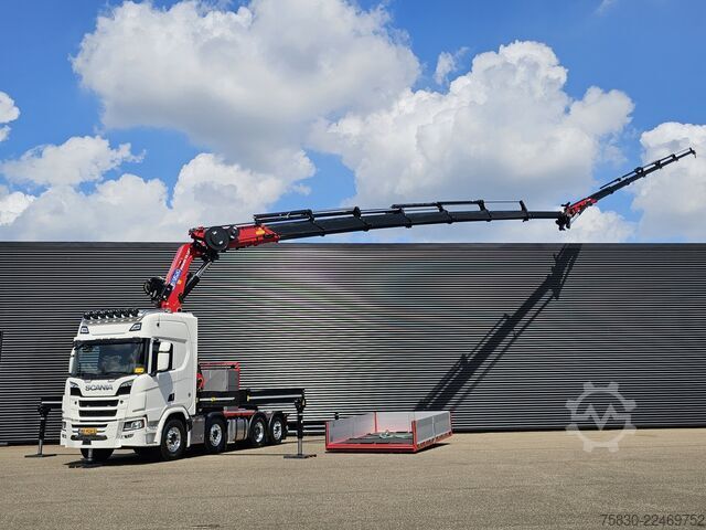 Crane truck Scania R590 V8 8x2 / HMF 9520 CRANE - JIB - WINCH / TR...